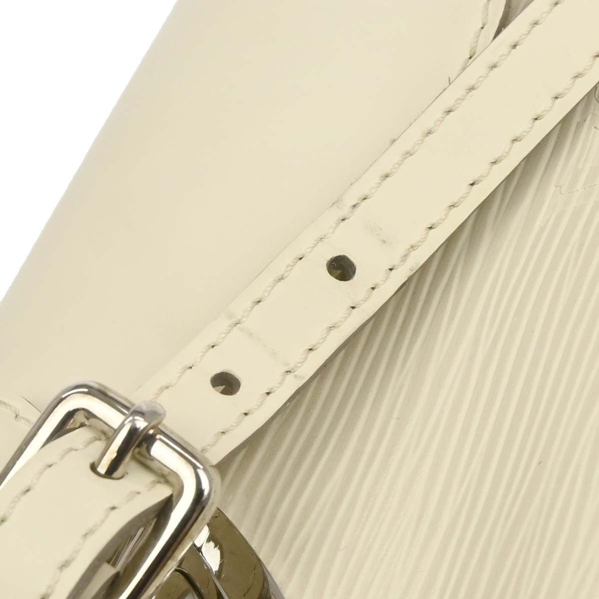 Louis Vuitton Montaigne Clutch - Brandsamsara