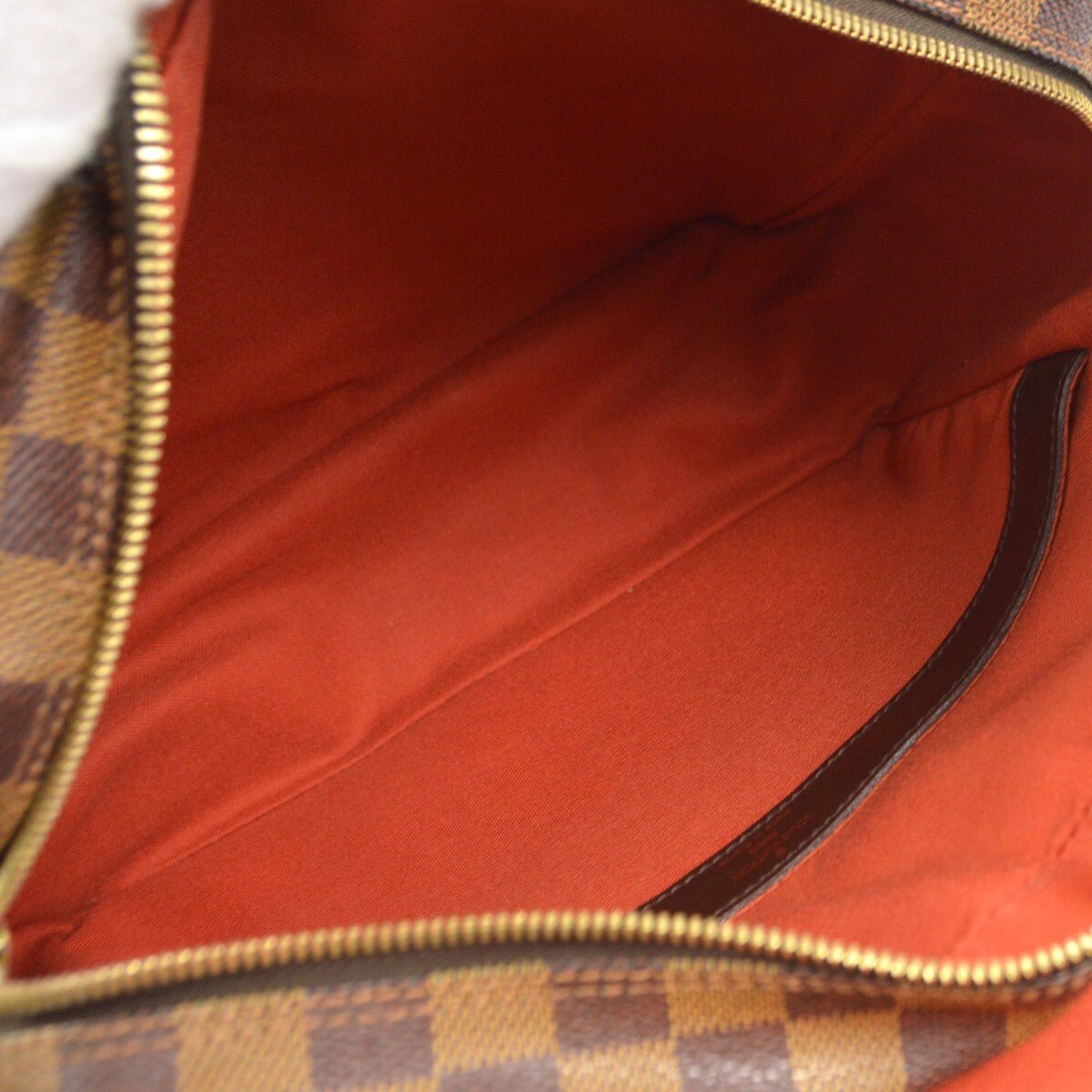 Louis Vuitton Naviglio Handbag - Brandsamsara