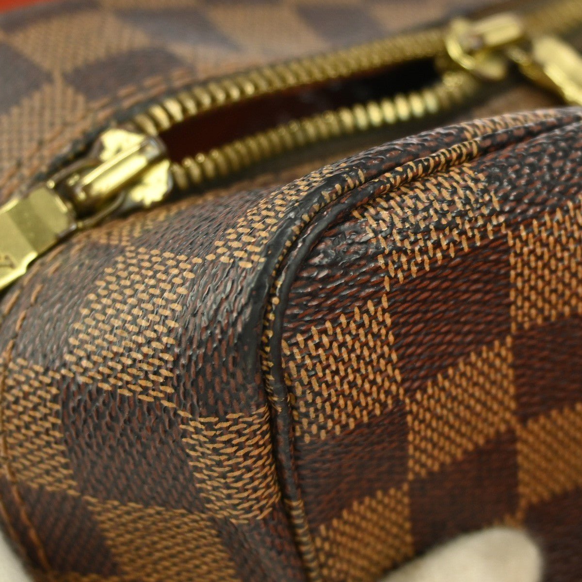 Louis Vuitton Naviglio Handbag - Brandsamsara