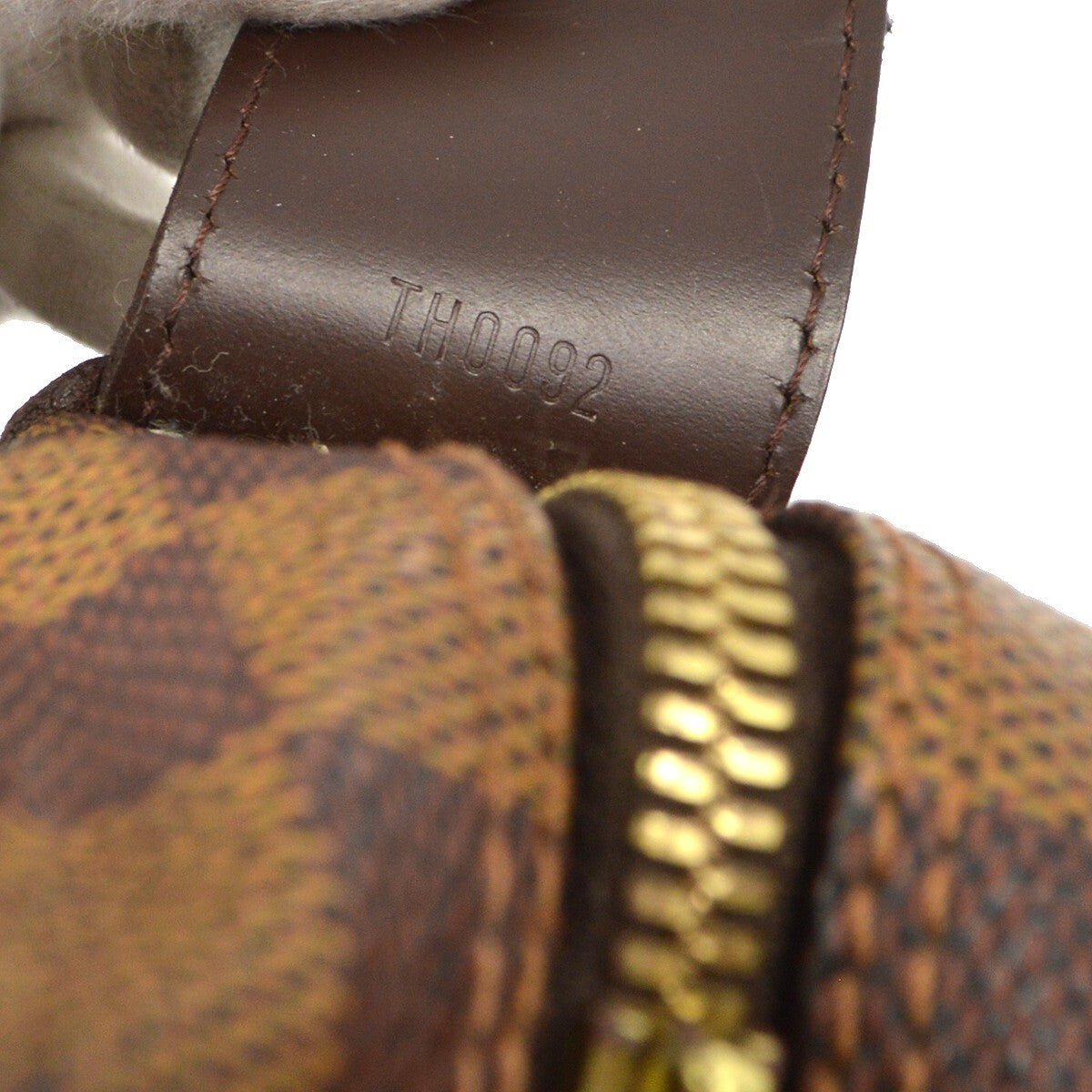 Louis Vuitton Naviglio Handbag - Brandsamsara