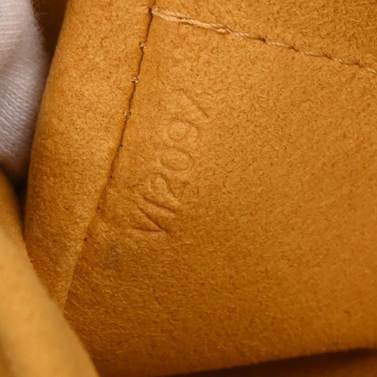 Louis Vuitton Neo Cabby Handbag - Brandsamsara