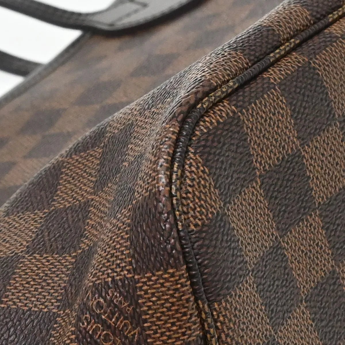 Louis Vuitton Neverfull Tote - Brandsamsara