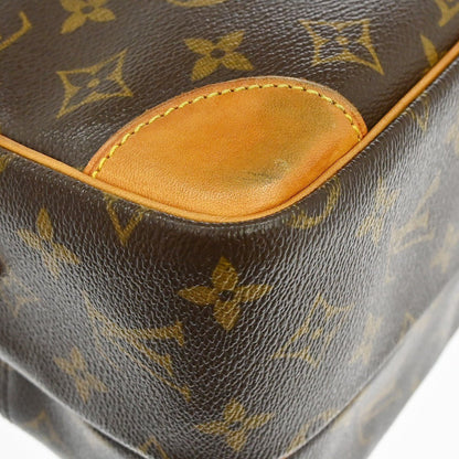 Louis Vuitton Nil Messenger - Brandsamsara