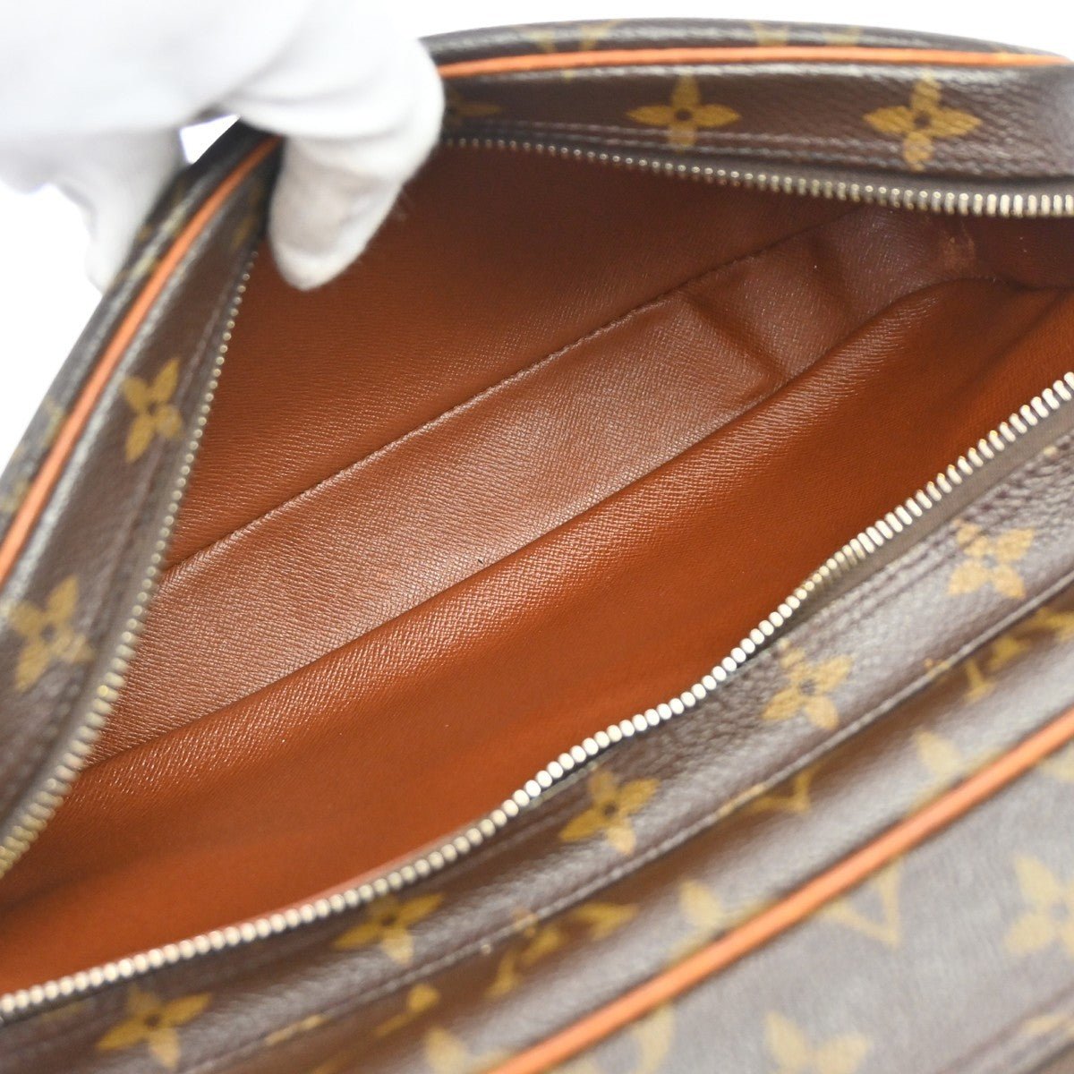 Louis Vuitton Nil Messenger - Brandsamsara