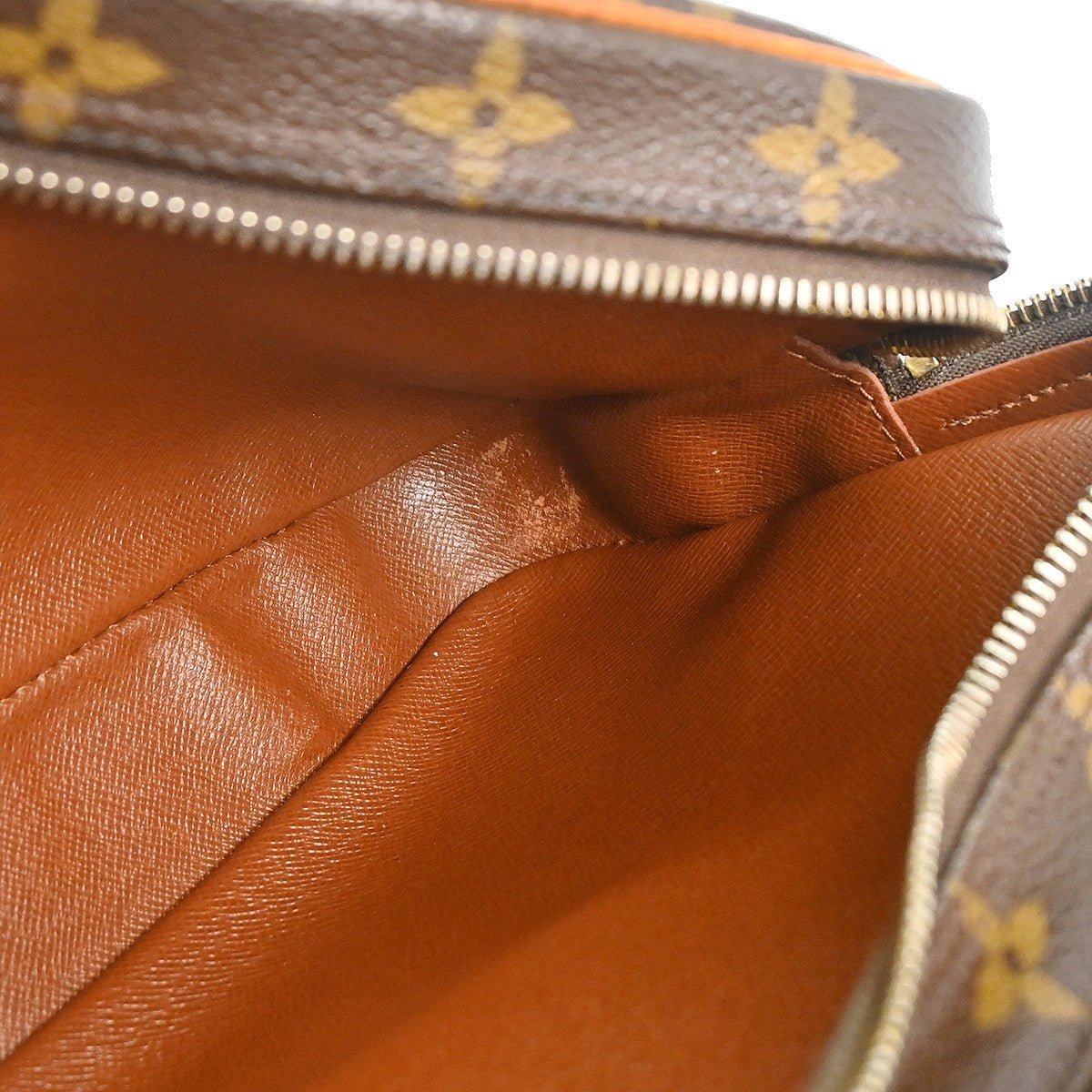 Louis Vuitton Nil Messenger - Brandsamsara