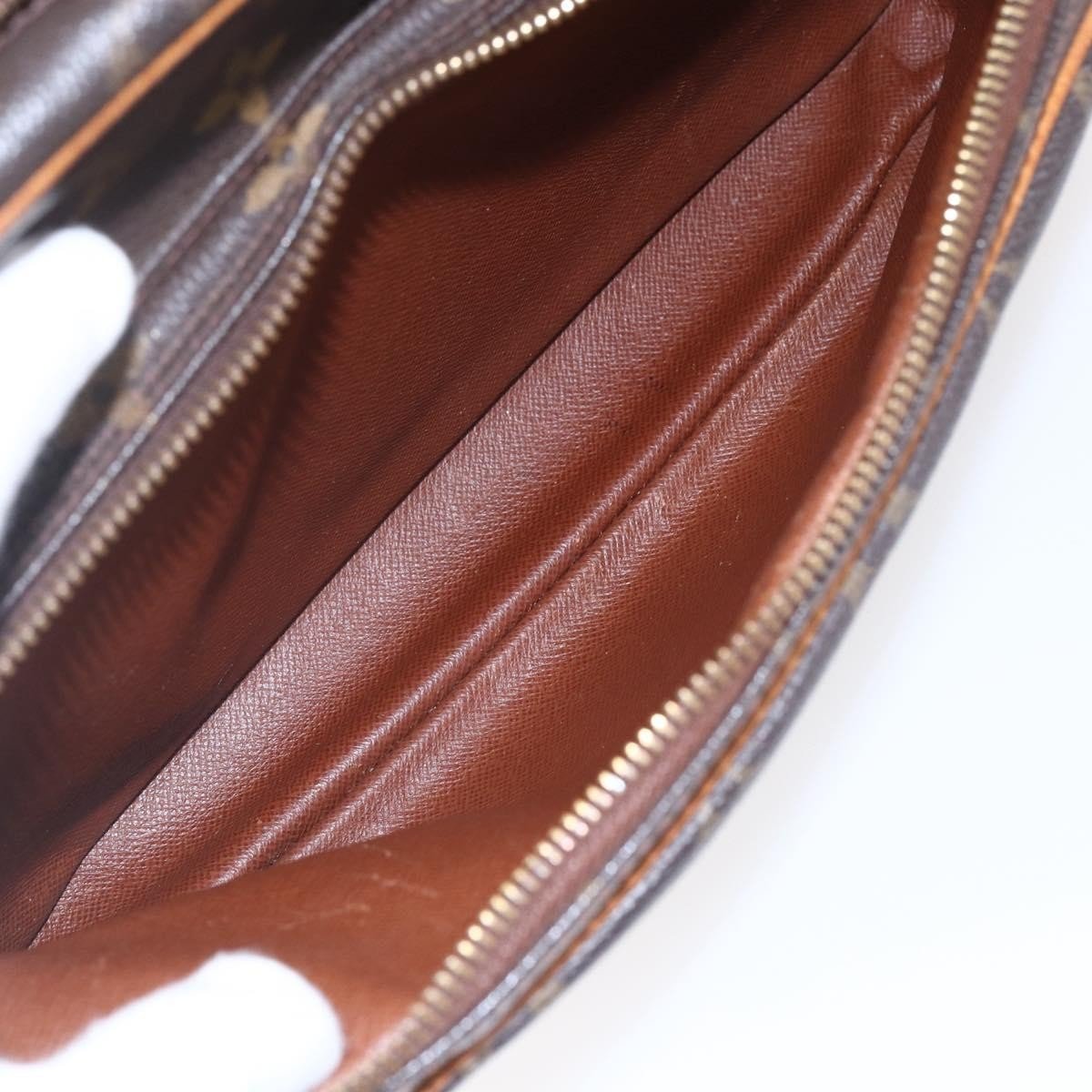 Louis Vuitton Nil Messenger Bag - Brandsamsara