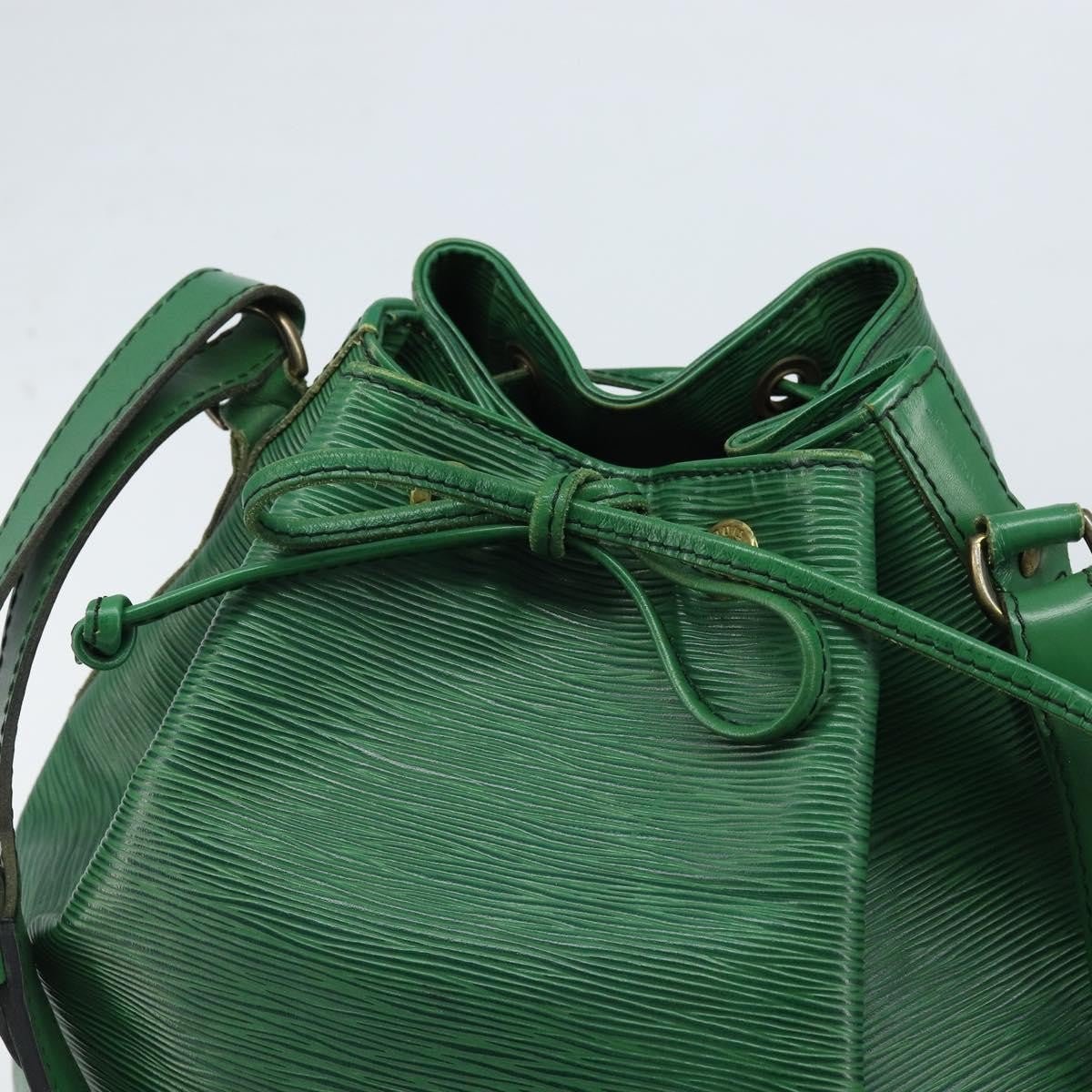 Louis Vuitton Noe Shoulder bag - Brandsamsara