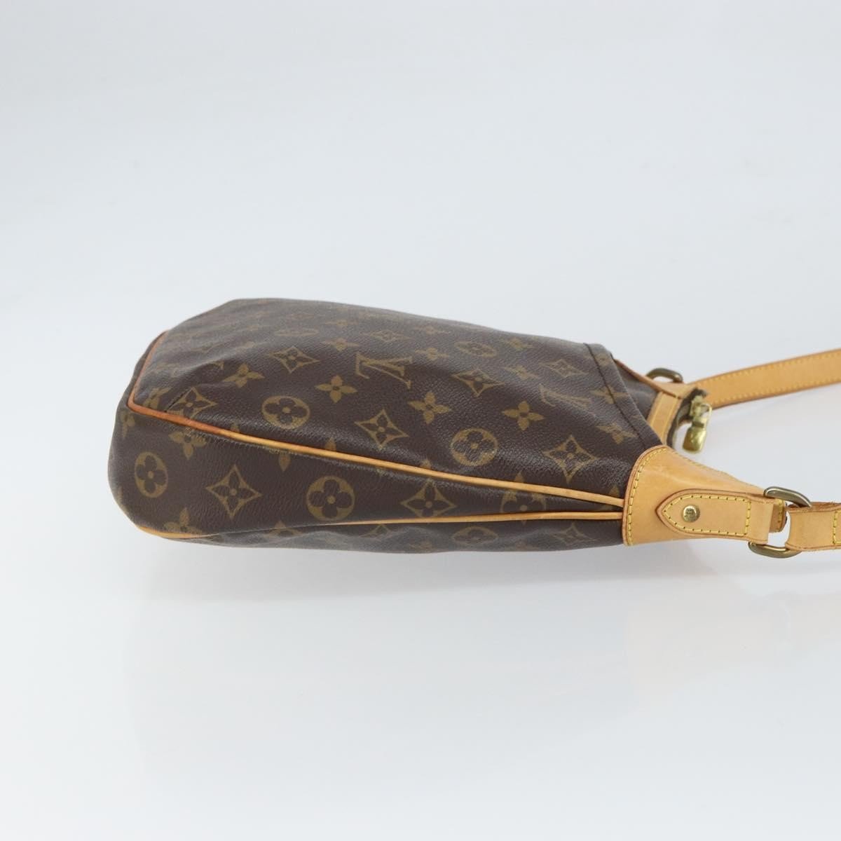Louis Vuitton Odeon Handbag - Brandsamsara