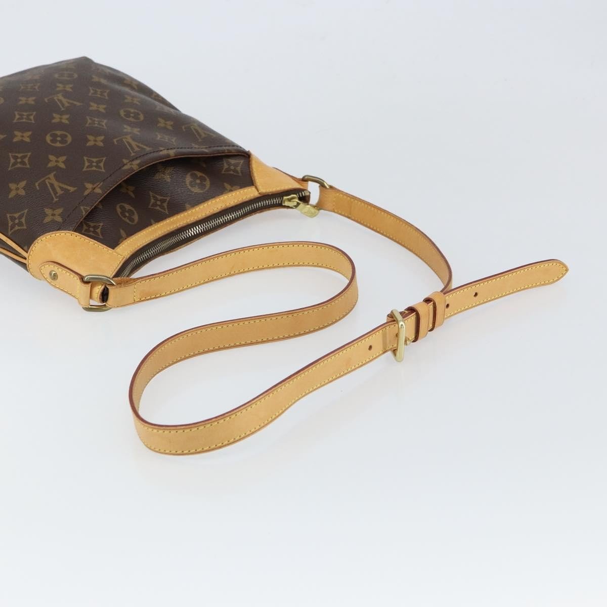 Louis Vuitton Odeon Handbag - Brandsamsara