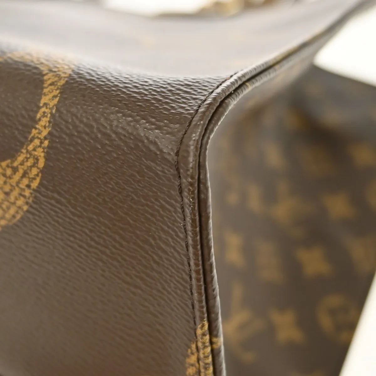 Louis Vuitton OnTheGo - Brandsamsara