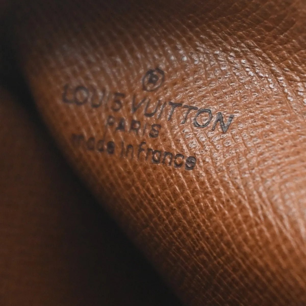Louis Vuitton Papillon - Brandsamsara