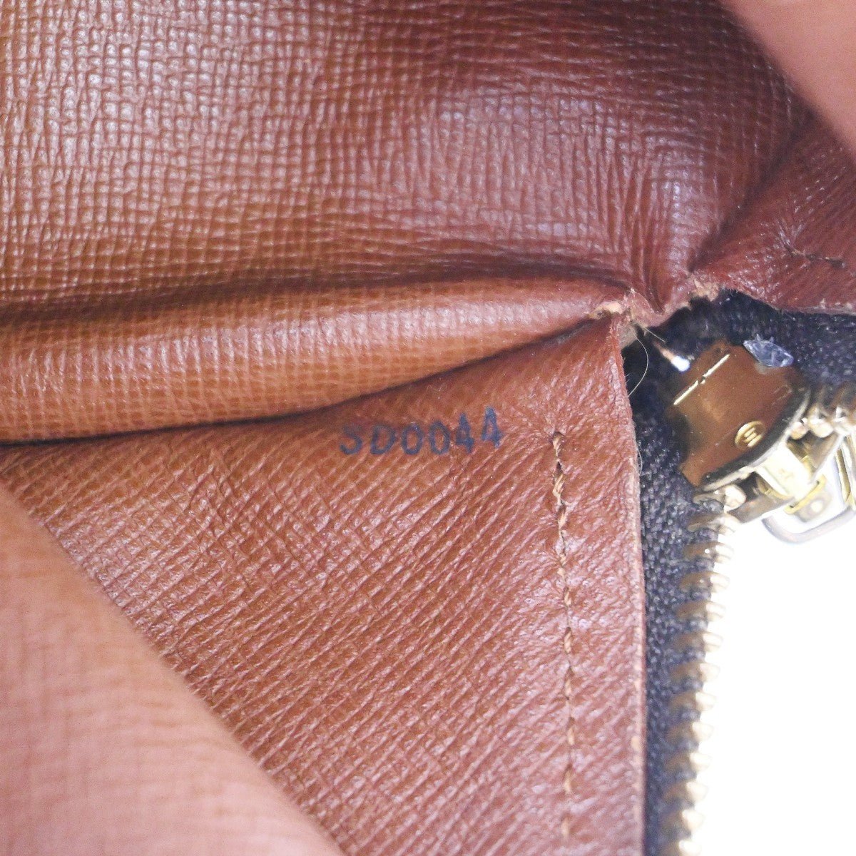 Louis Vuitton Papillon - Brandsamsara