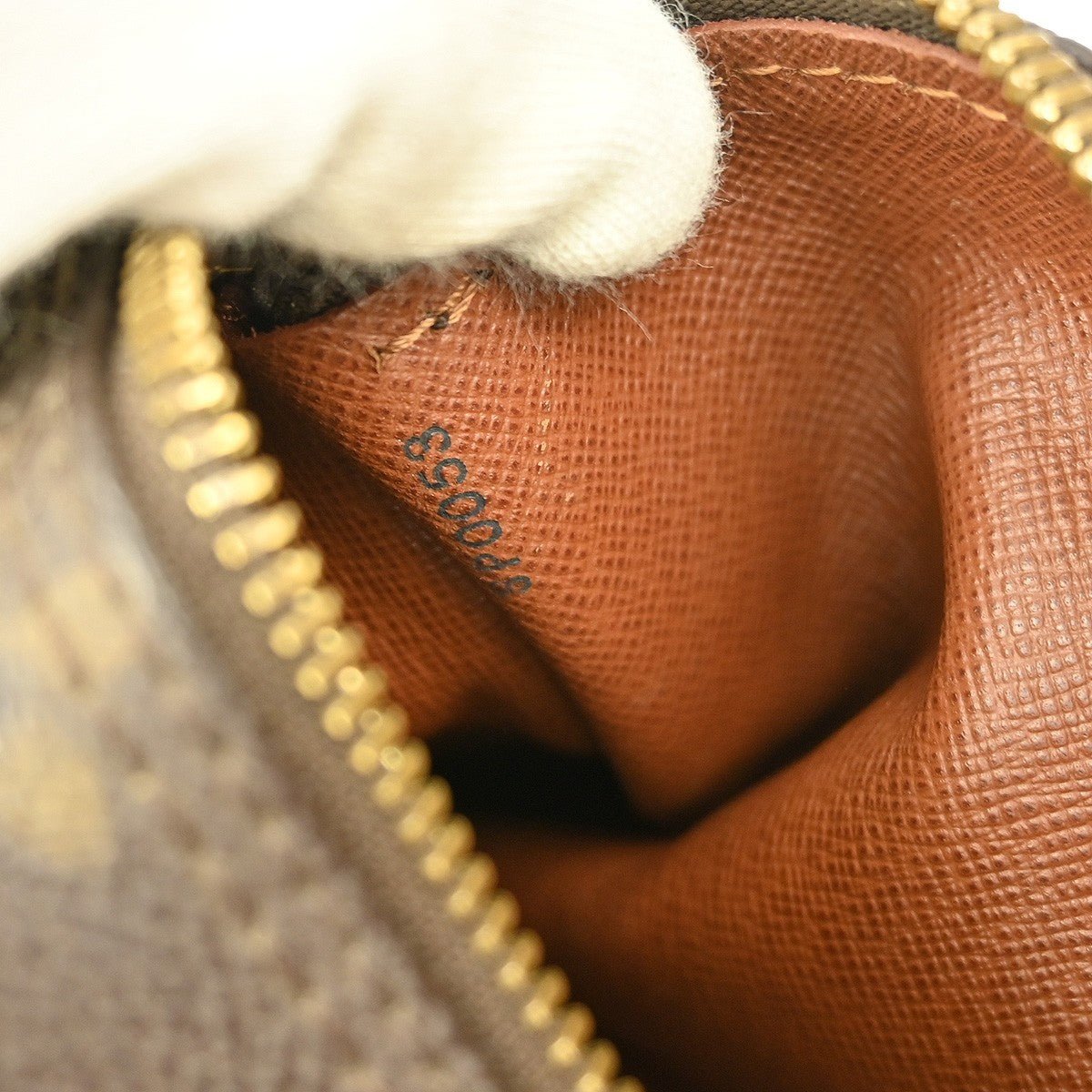 Louis Vuitton Papillon Handbag - Brandsamsara