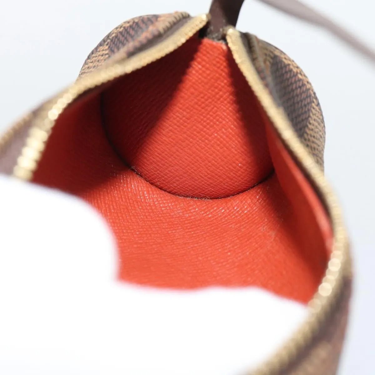 Louis Vuitton Papillon Pochette - Brandsamsara