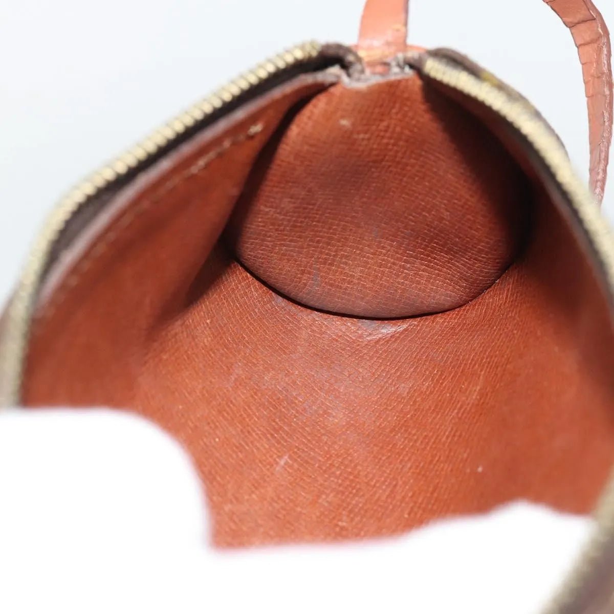 Louis Vuitton Papillon Pochette - Brandsamsara