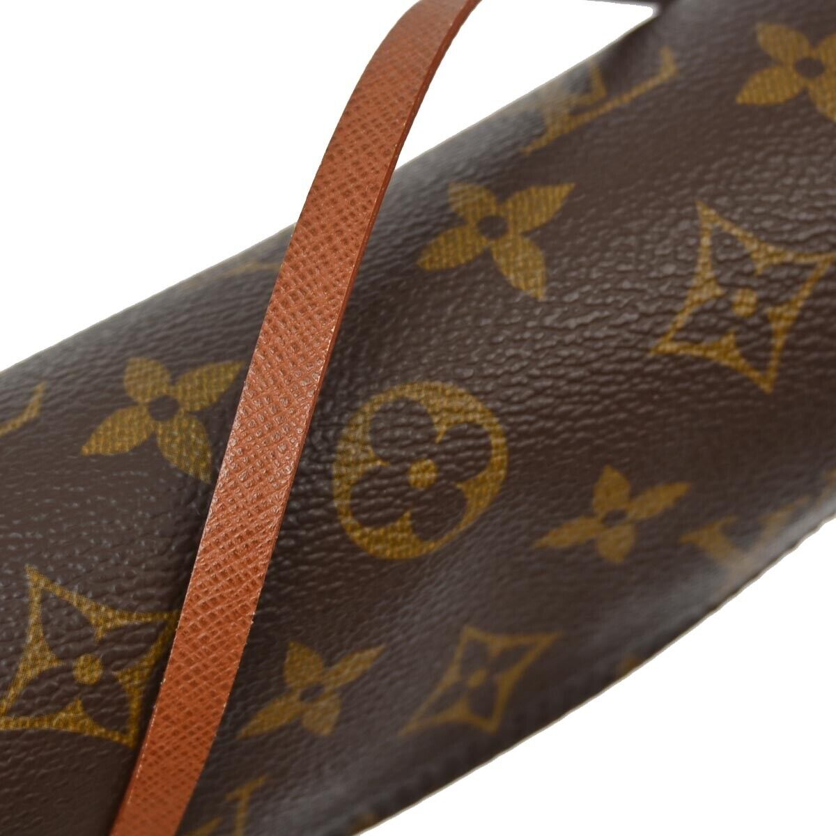 Louis Vuitton Papillon Pochette - Brandsamsara