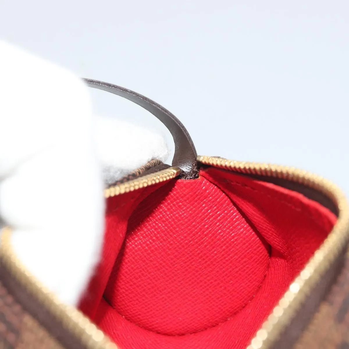 Louis Vuitton Papillon Pochette - Brandsamsara