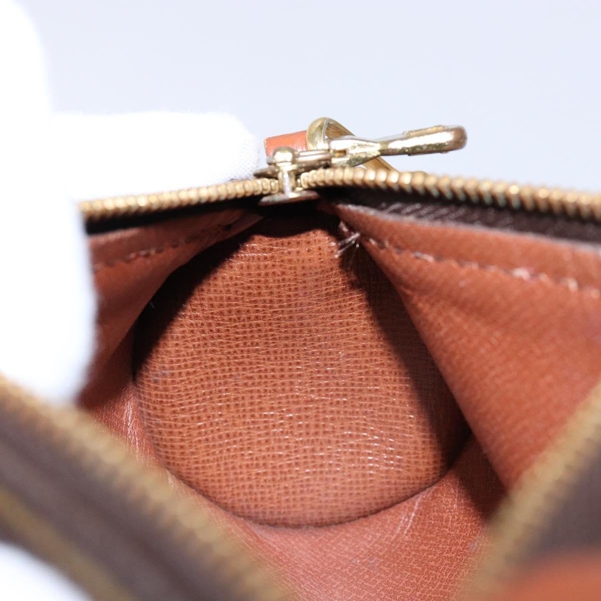 Louis Vuitton Papillon Pochette - Brandsamsara