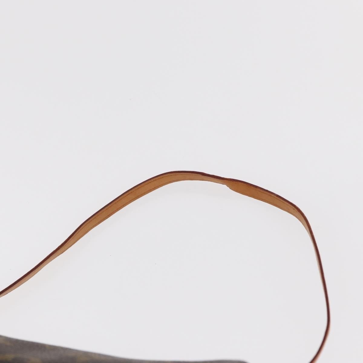 Louis Vuitton Papillon Pochette - Brandsamsara