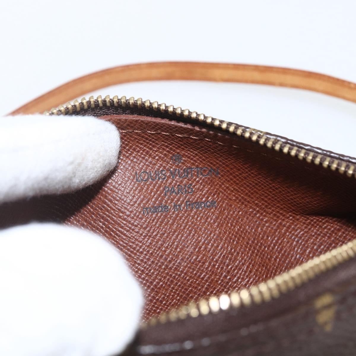 Louis Vuitton Papillon Pochette - Brandsamsara