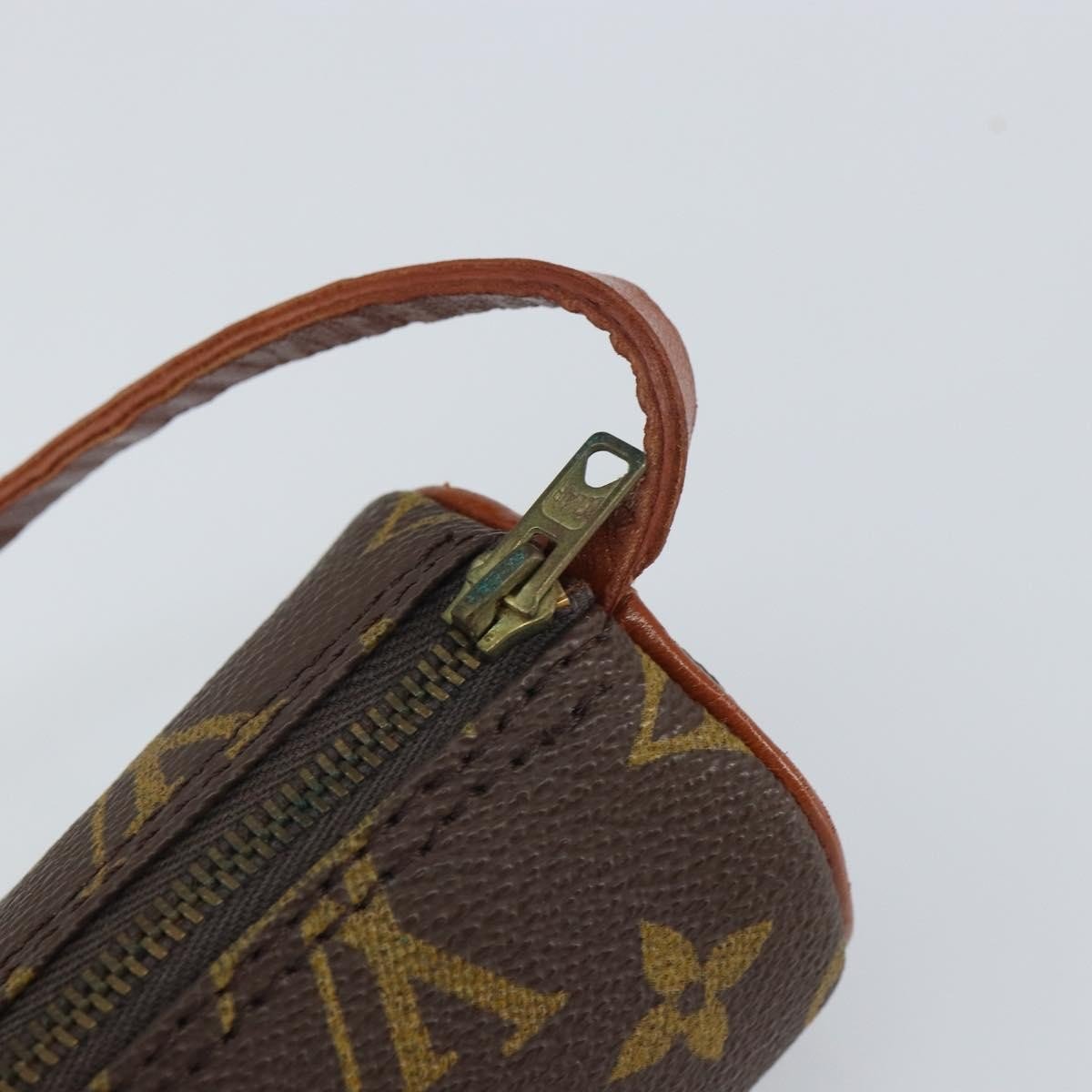 Louis Vuitton Papillon Pochette - Brandsamsara
