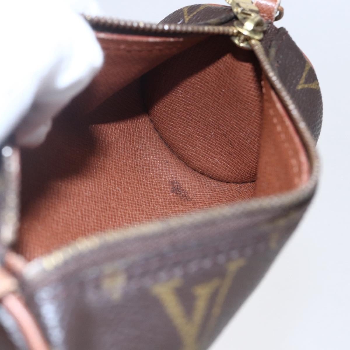 Louis Vuitton Papillon Pochette - Brandsamsara