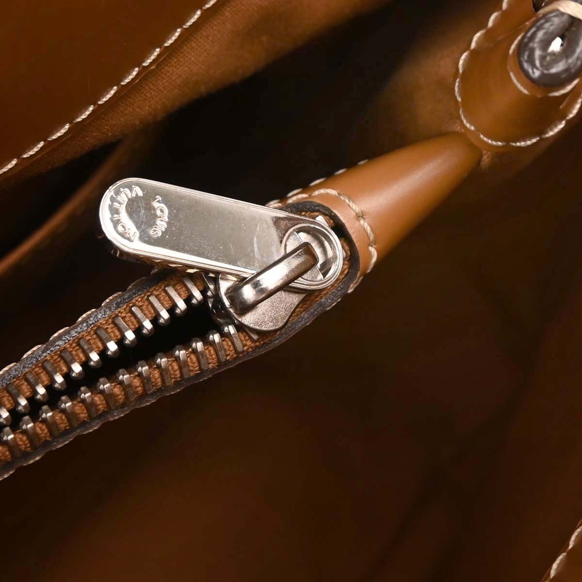 Louis Vuitton Passy Tote - Brandsamsara