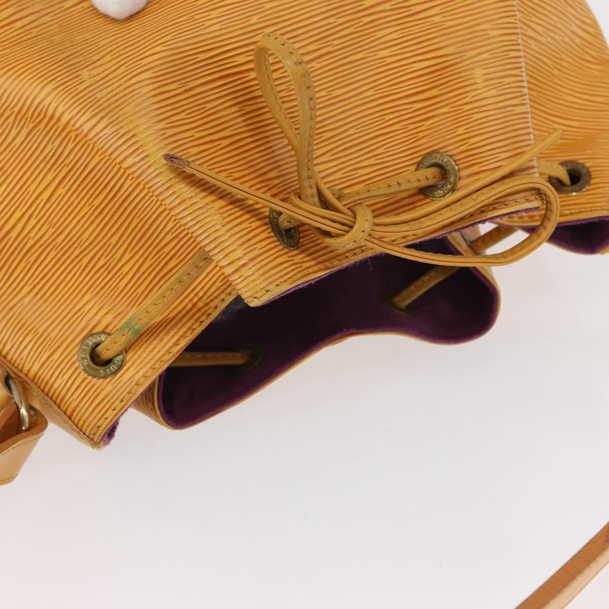 Louis Vuitton Petit Noe Handbag - Brandsamsara