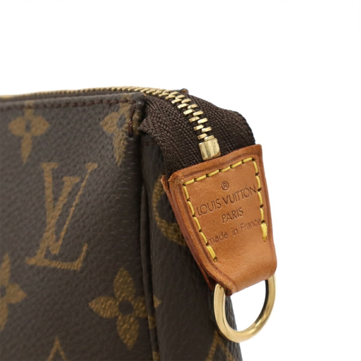 Louis Vuitton Pochette Accessoire - Brandsamsara
