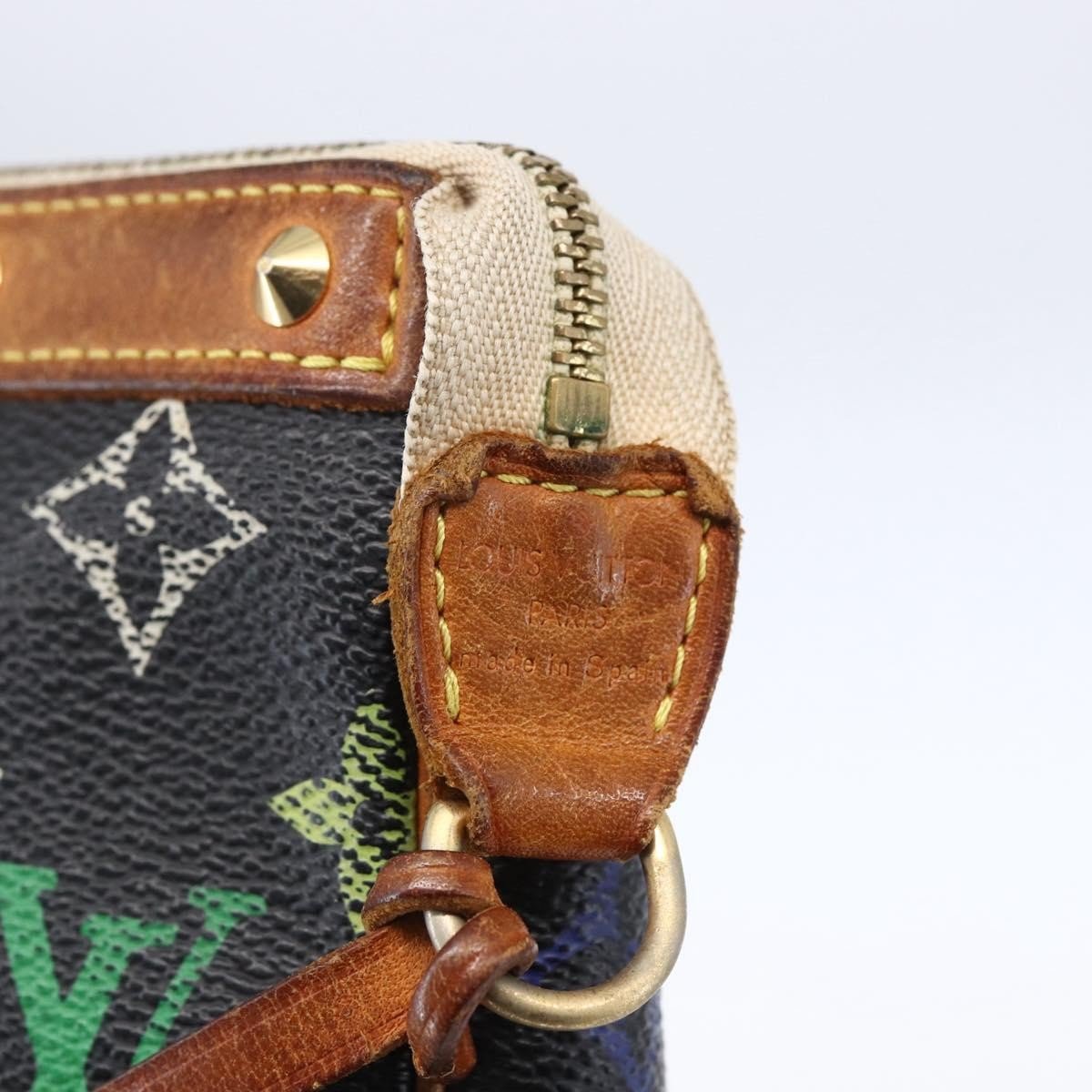 Louis Vuitton Pochette Accessoires - Brandsamsara