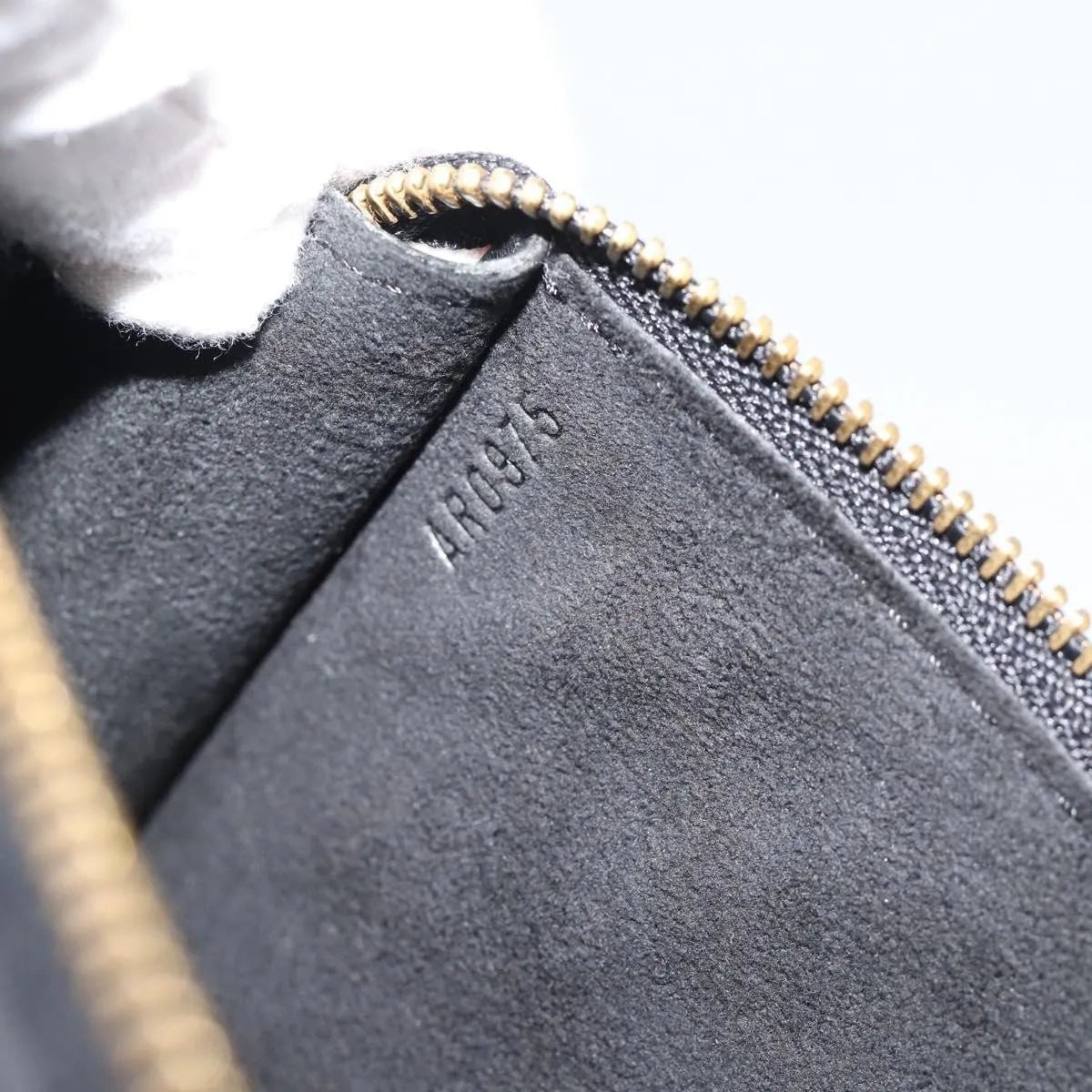 Louis Vuitton Pochette Accessoires - Brandsamsara