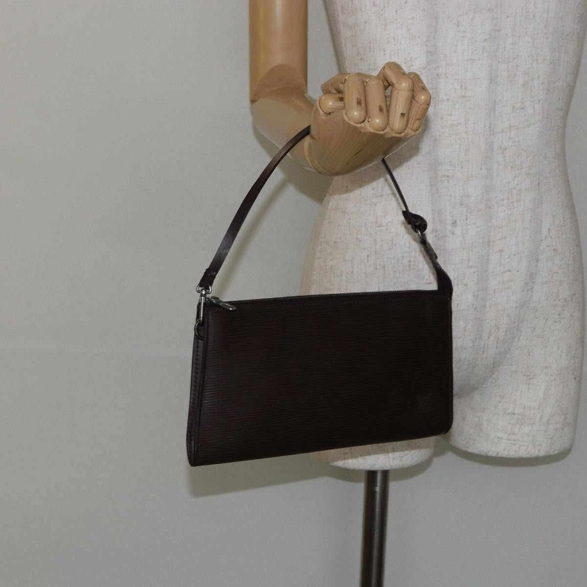 Louis Vuitton Pochette Accessoires - Brandsamsara