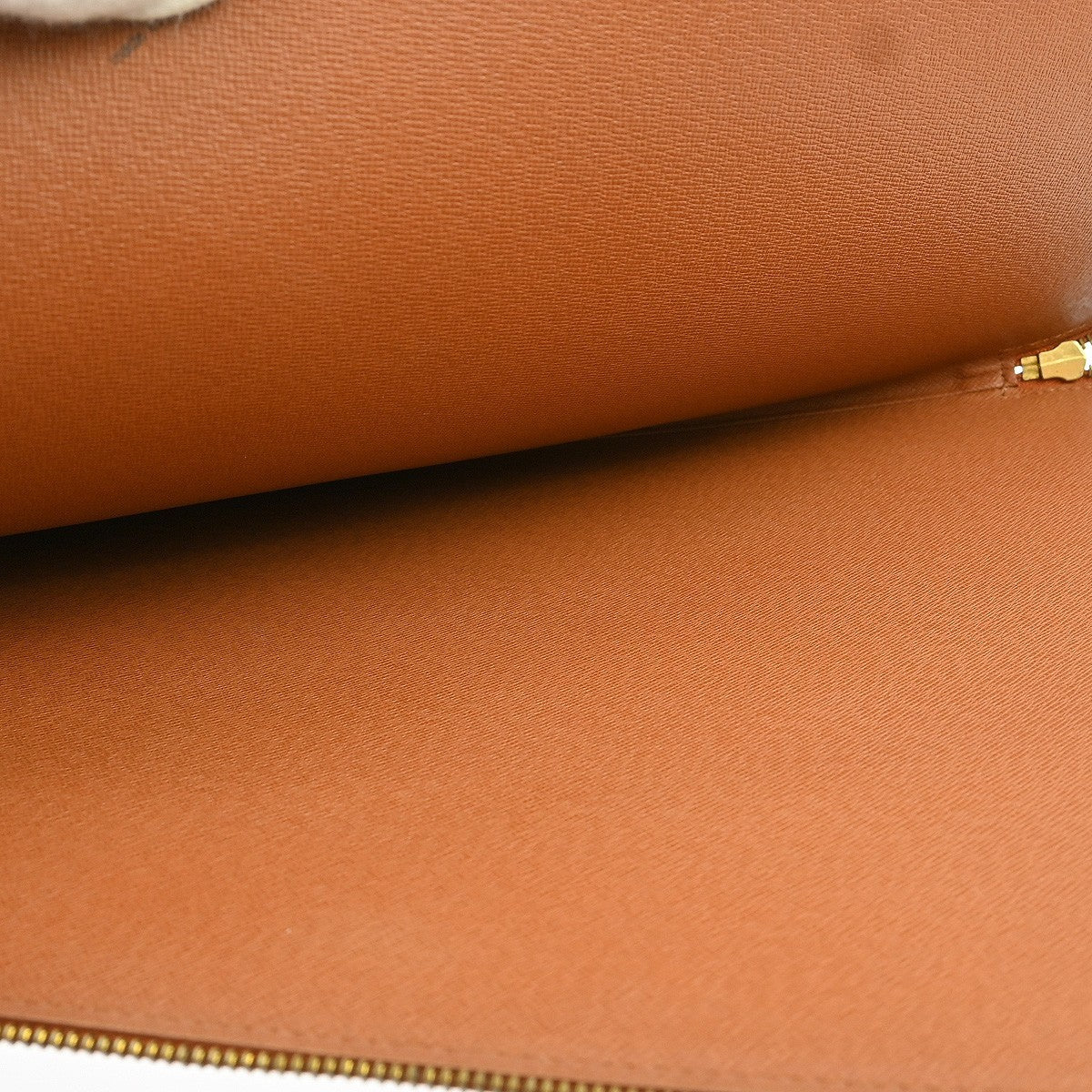 Louis Vuitton Pochette Jour - Brandsamsara