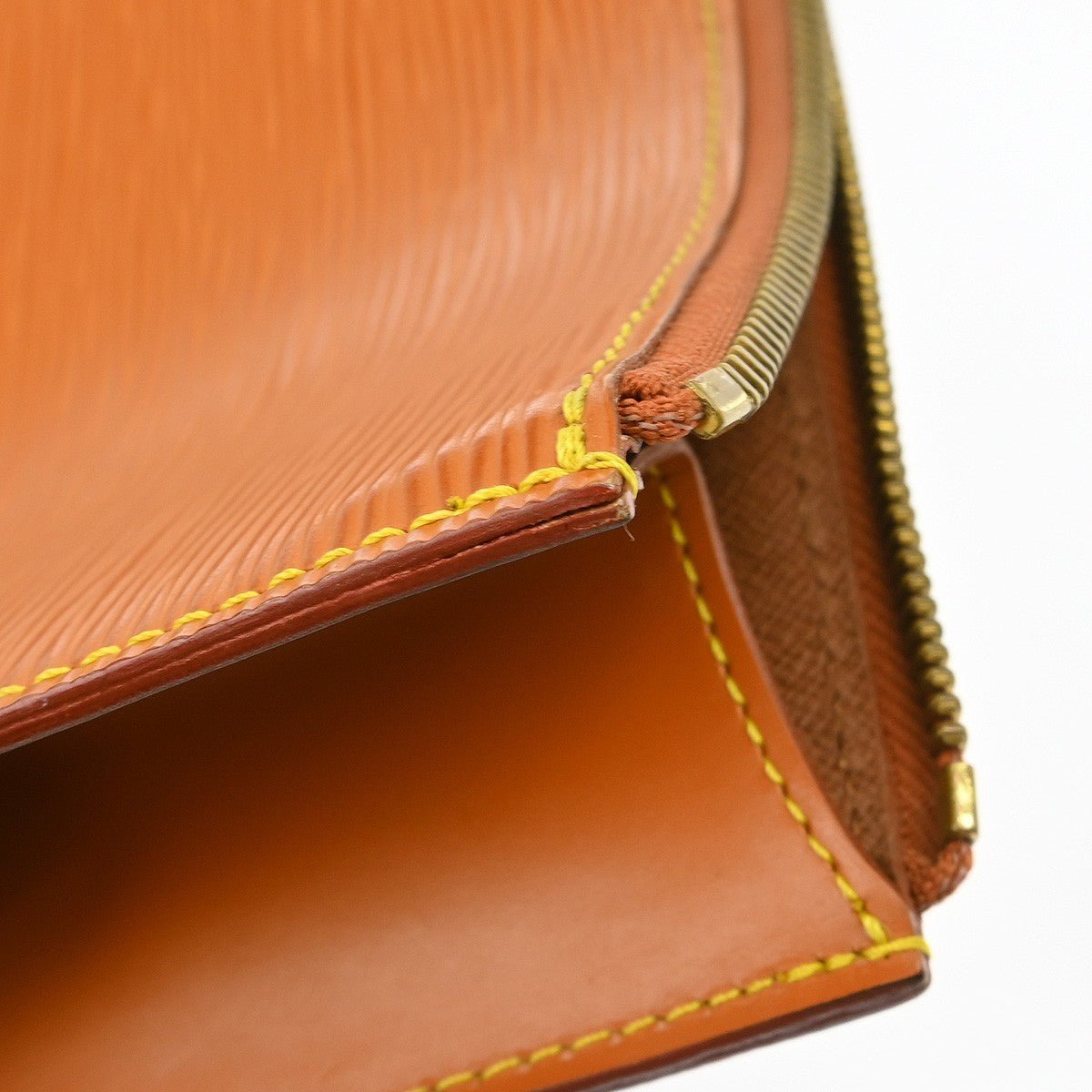 Louis Vuitton Pochette Jour - Brandsamsara