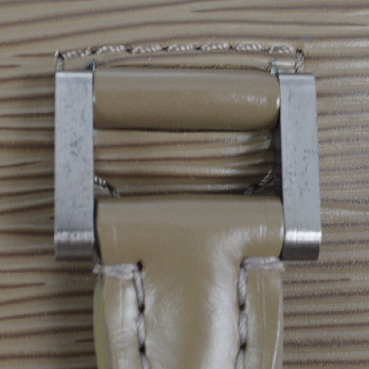 Louis Vuitton Pont Neuf Handbag - Brandsamsara