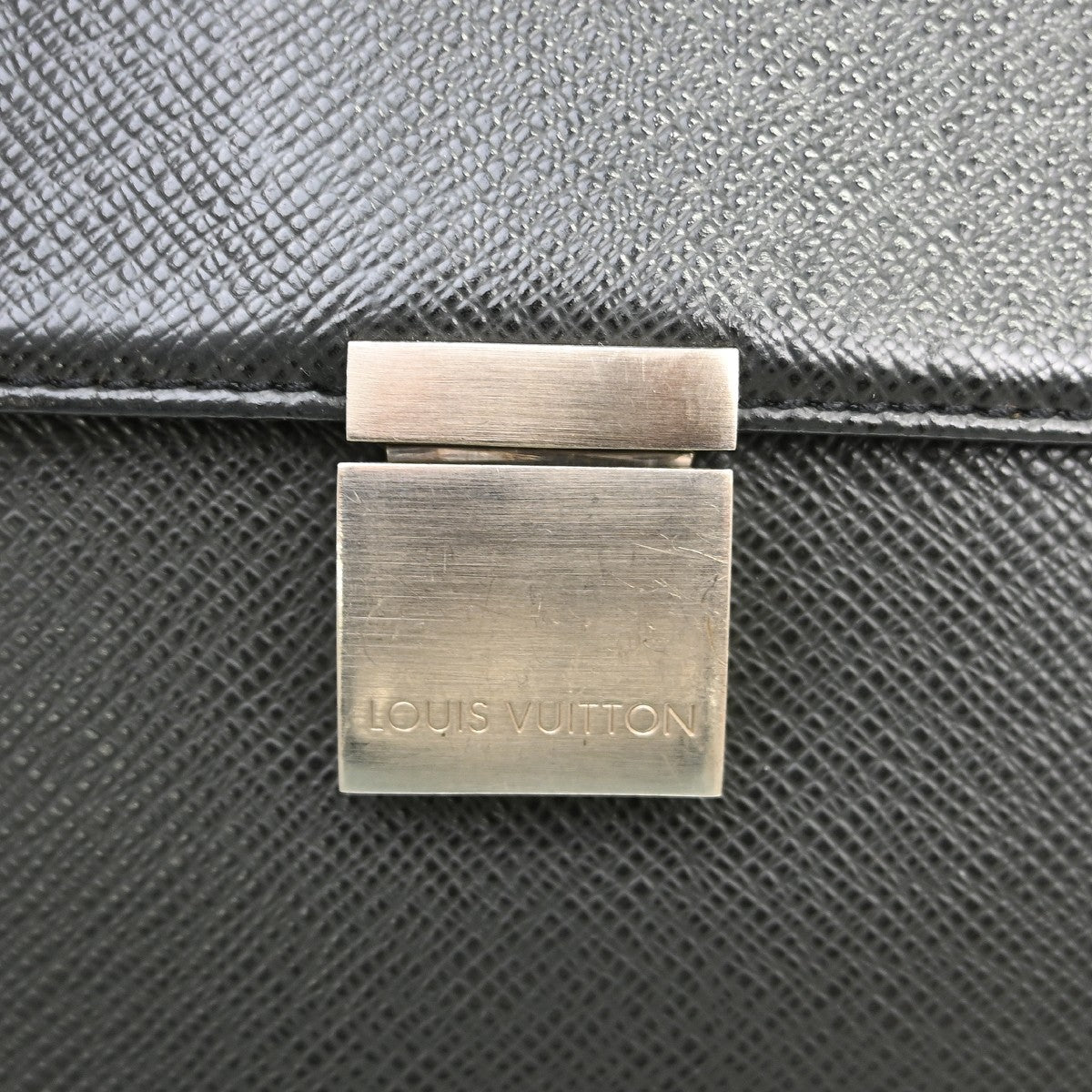 Louis Vuitton Porte-Documents Angara - Brandsamsara