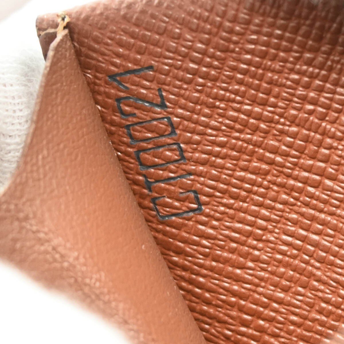 Louis Vuitton Porte Monnaie Gousset - Brandsamsara