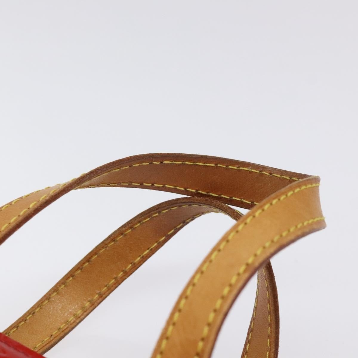 Louis Vuitton Reade Handbag - Brandsamsara