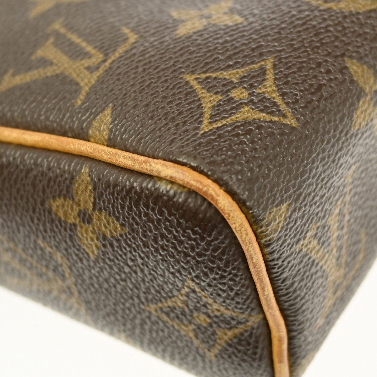 Louis Vuitton Recital - Brandsamsara