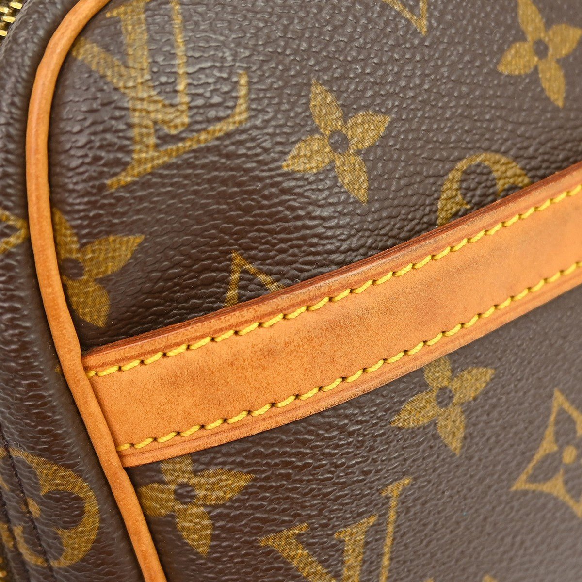 Louis Vuitton Reporter - Brandsamsara