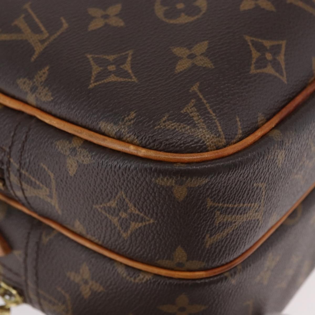 Louis Vuitton Reporter - Brandsamsara