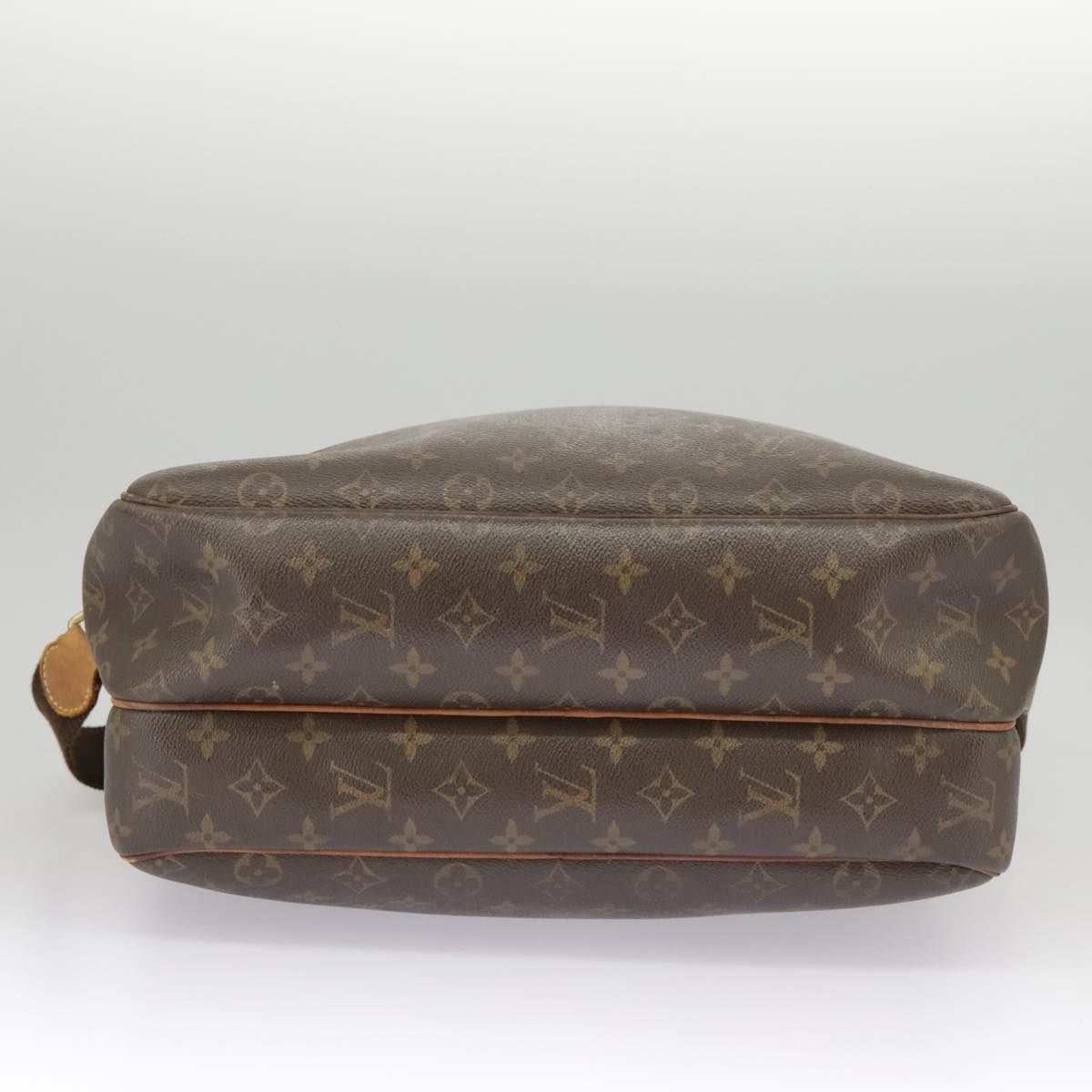 Louis Vuitton Reporter - Brandsamsara