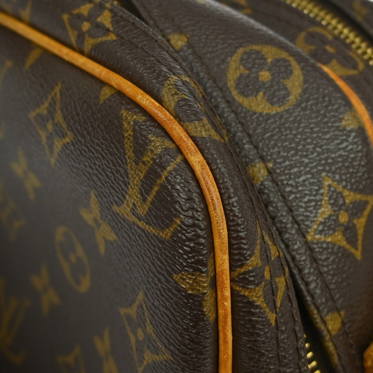 Louis Vuitton Reporter - Brandsamsara