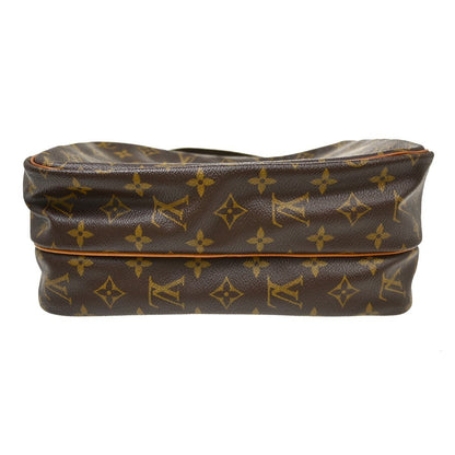Louis Vuitton Reporter - Brandsamsara