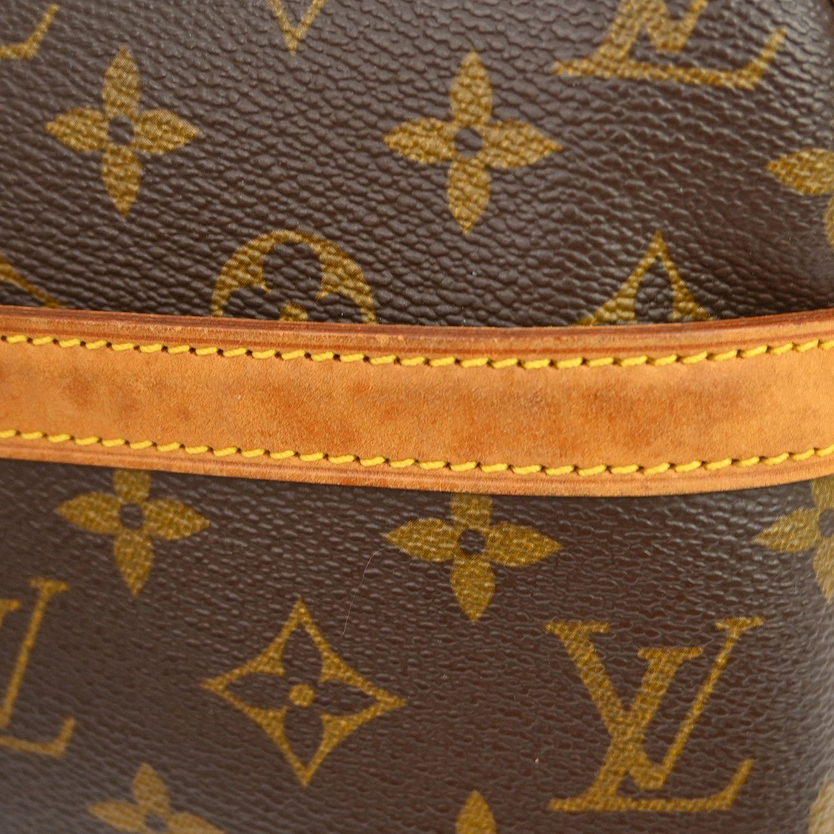Louis Vuitton Reporter - Brandsamsara