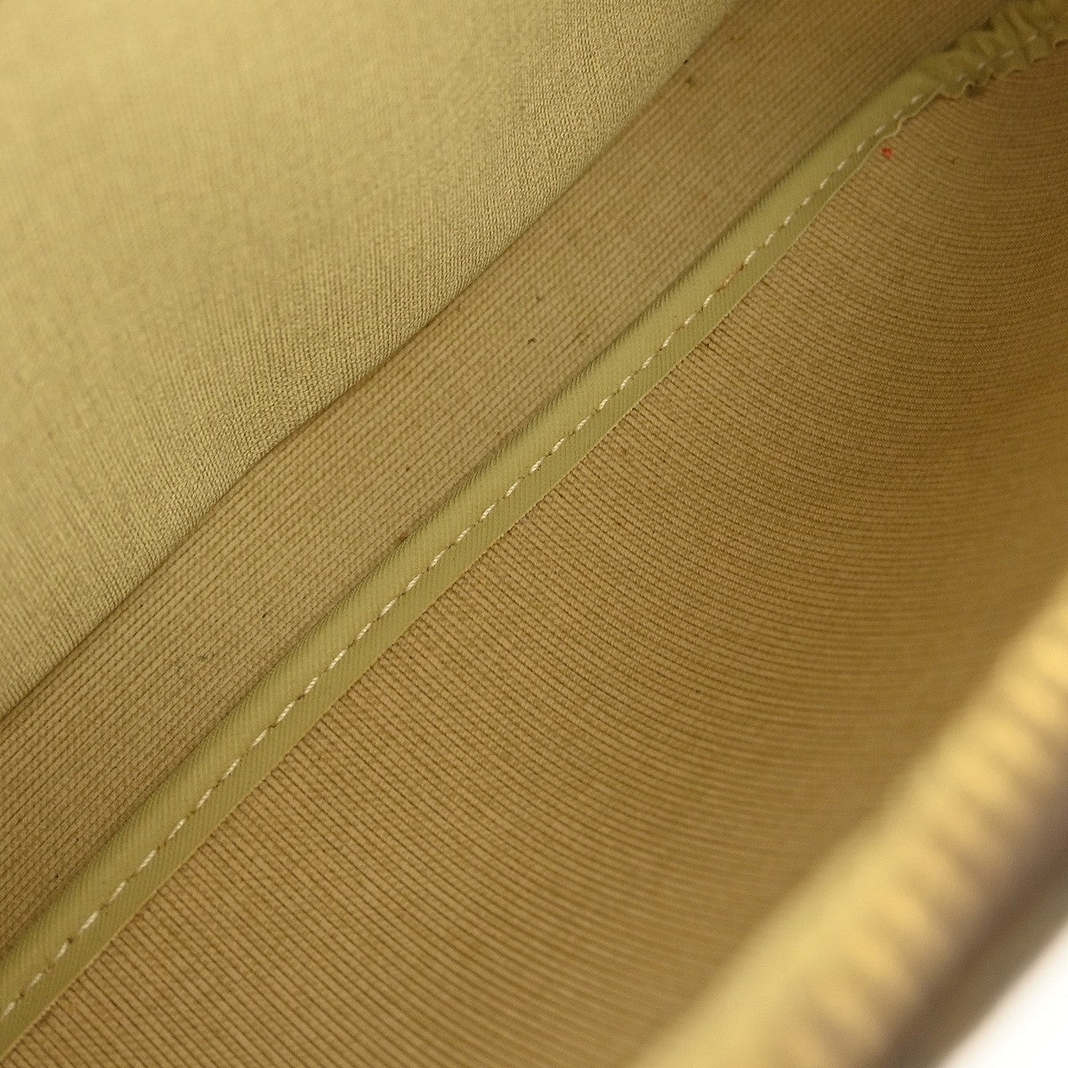 Louis Vuitton Reporter Bag - Brandsamsara