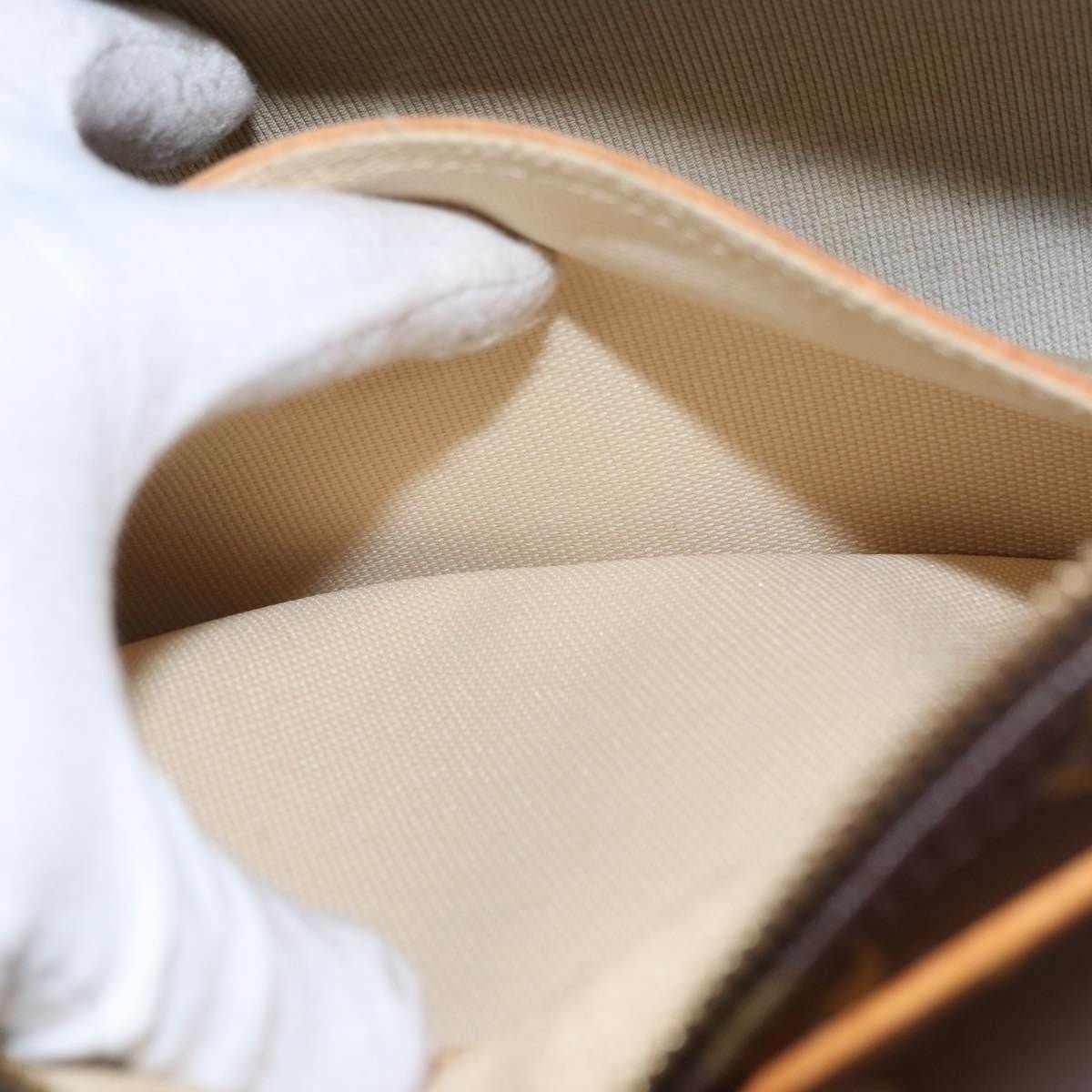 Louis Vuitton Reporter Bag - Brandsamsara