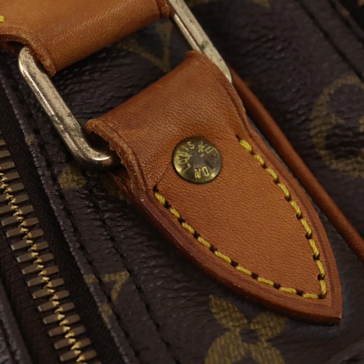 Louis Vuitton Reporter Bag - Brandsamsara