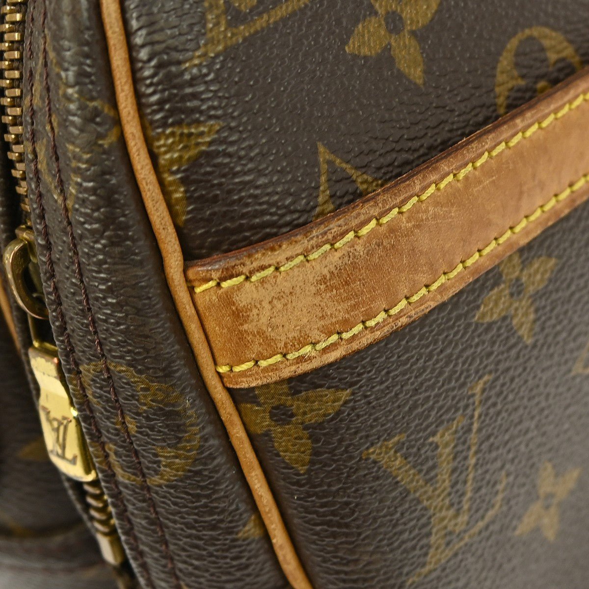 Louis Vuitton Reporter Bag - Brandsamsara