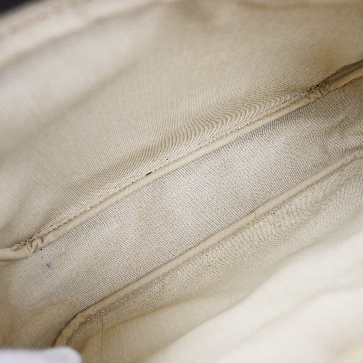 Louis Vuitton Reporter Bag - Brandsamsara